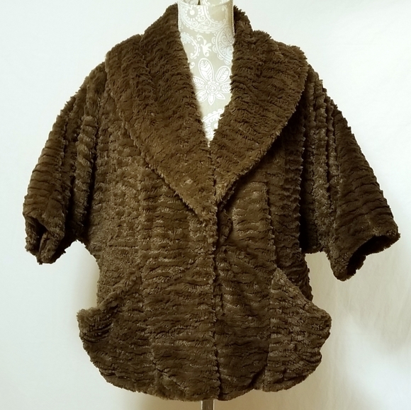 Damselle Jackets & Blazers - Damselle Faux Fur Shawl Collar Dolman Sleeve Coat